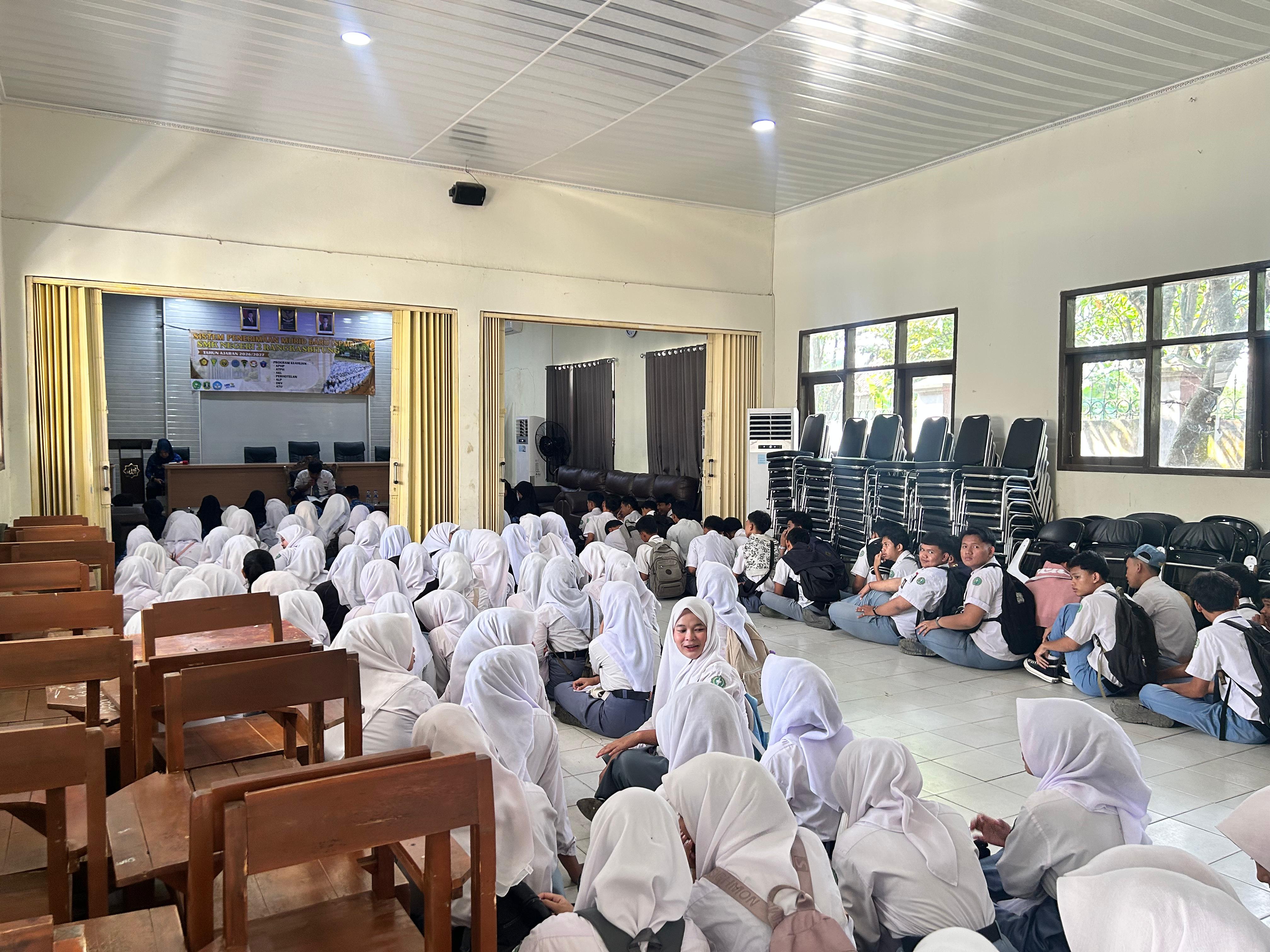 Istigasah Jelang Pengumuman Kelulusan Kelas 12